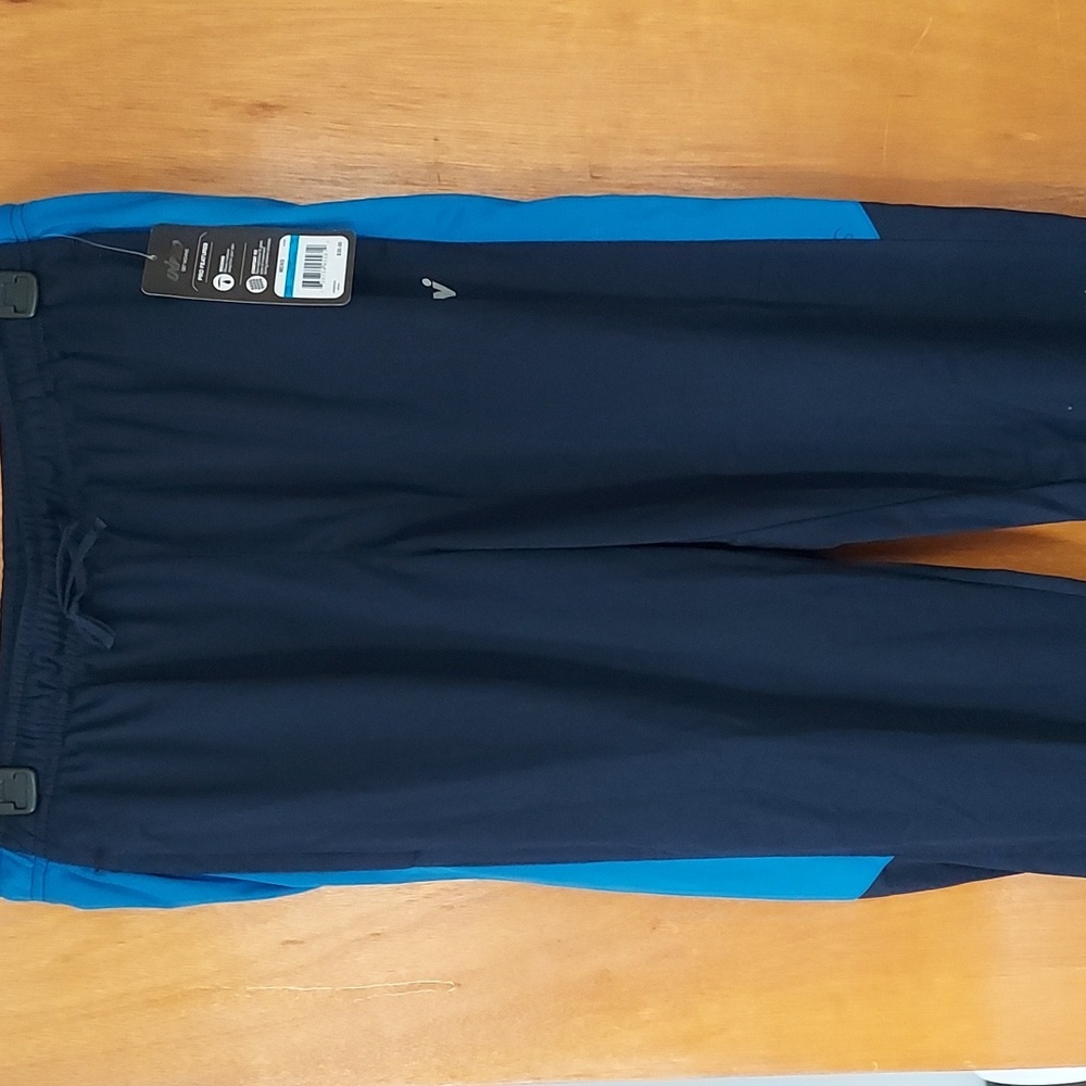 Mens/Boys joggers/sweat pants. Size M. NWT